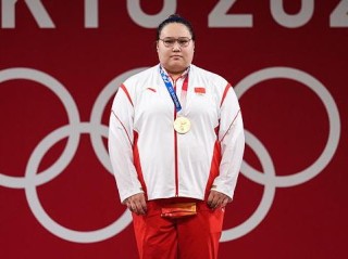 岫岩之光，奥运冠军李雯雯的奋斗之路