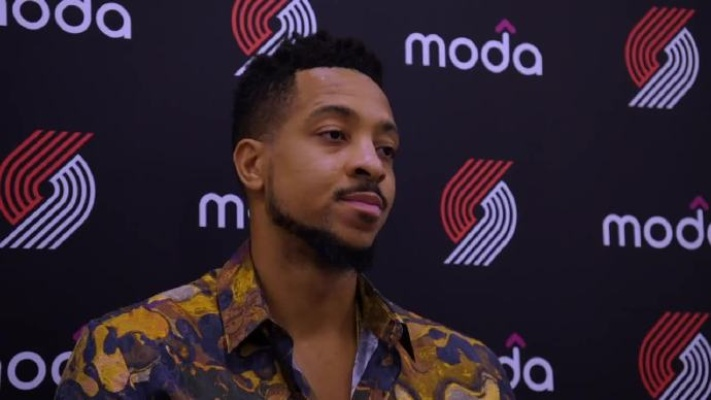 这是一个非常有趣的话题。CJ·麦科勒姆在NBA是一个特点极其鲜明、同时定位又有些尴尬的球员。为了回答他是什么级别,我们需要拆解他的技术特点、荣誉成就以及在联盟中的横向对比 这是一个非常有趣的话题。CJ·麦科勒姆在NBA是一个特点极其鲜明、同时定位又有些尴尬的球员。为了回答他是什么级别,我们需要拆解他的技术特点、荣誉成就以及在联盟中的横向对比