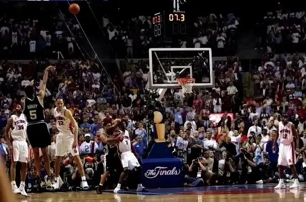穿越时光的赛场,重温98年NBA录像中的经典瞬间 穿越时光的赛场,重温98年NBA录像中的经典瞬间