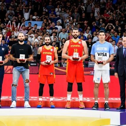 荣耀之巅，NBA总冠军背后的汗水与传承