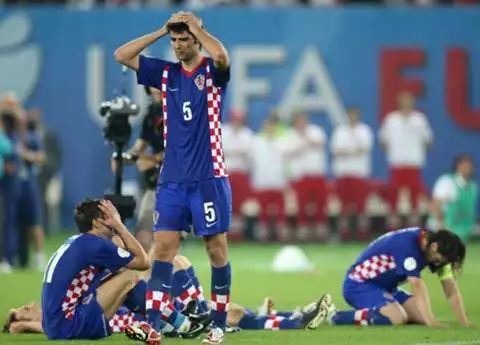 乌克兰进2026世界杯吗,战火中的足球梦 乌克兰进2026世界杯吗,战火中的足球梦